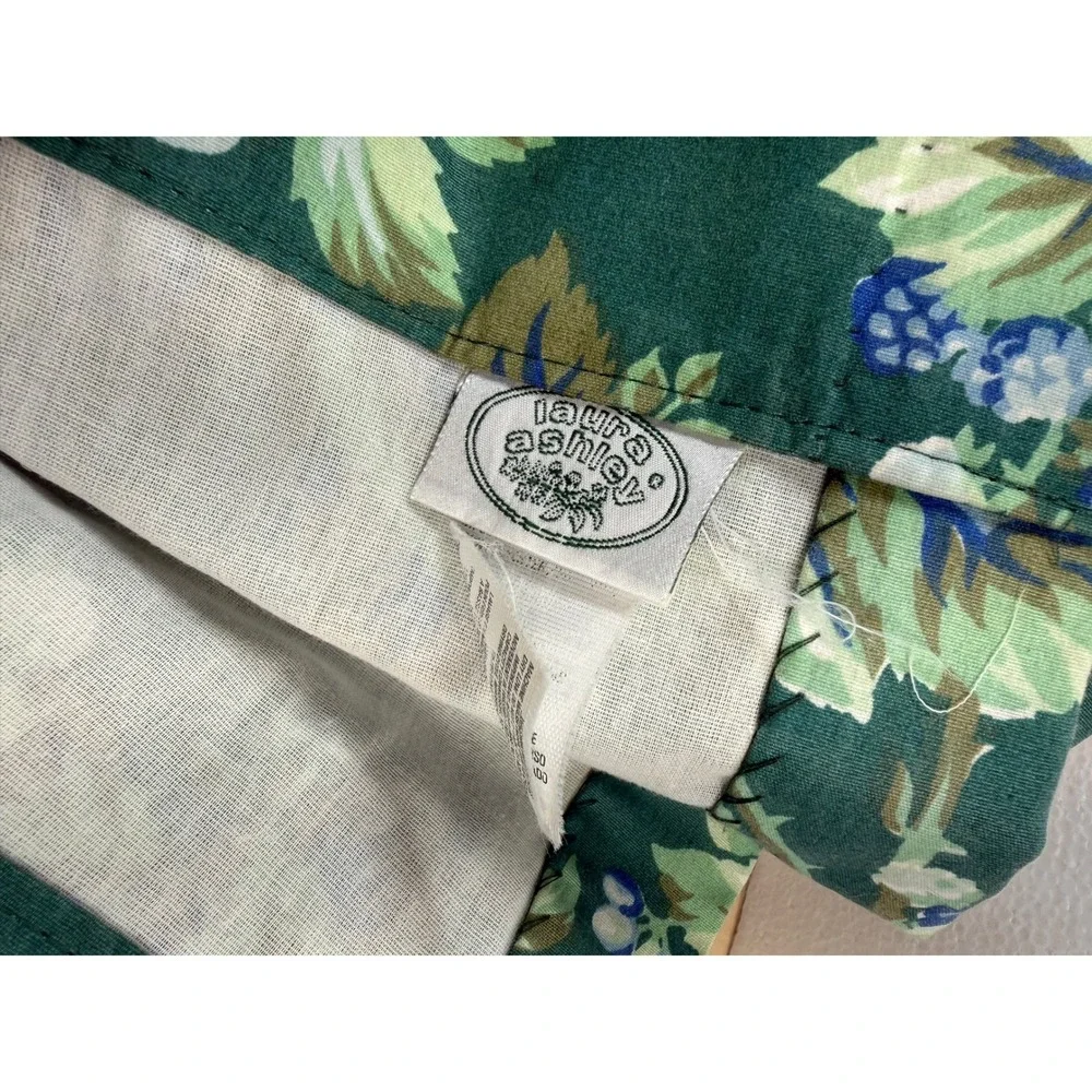 VTG Laura Ashley Bramble Berry Window Valance Lined Green Floral 18x84 Set of‎ 2